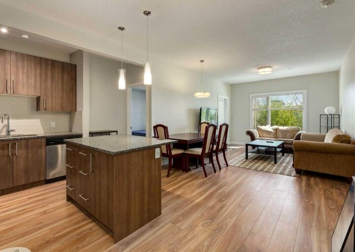 Property Photo: 4 Sage Hill Terrace NW 7 AB T3R 0W4