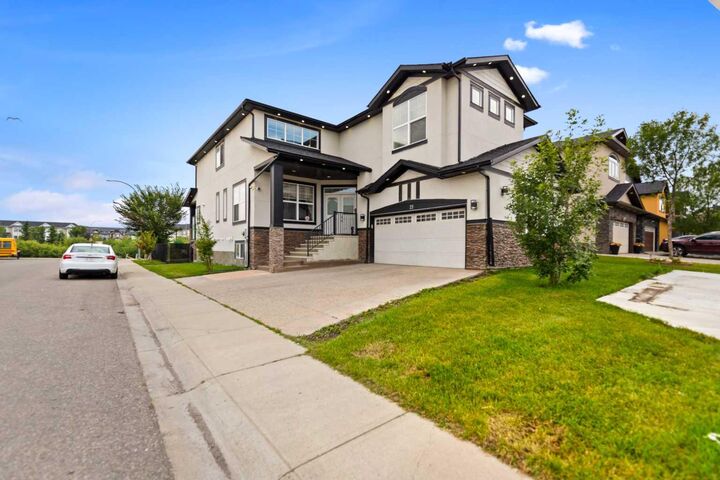 21 Saddlelake Lane NE — photo 1