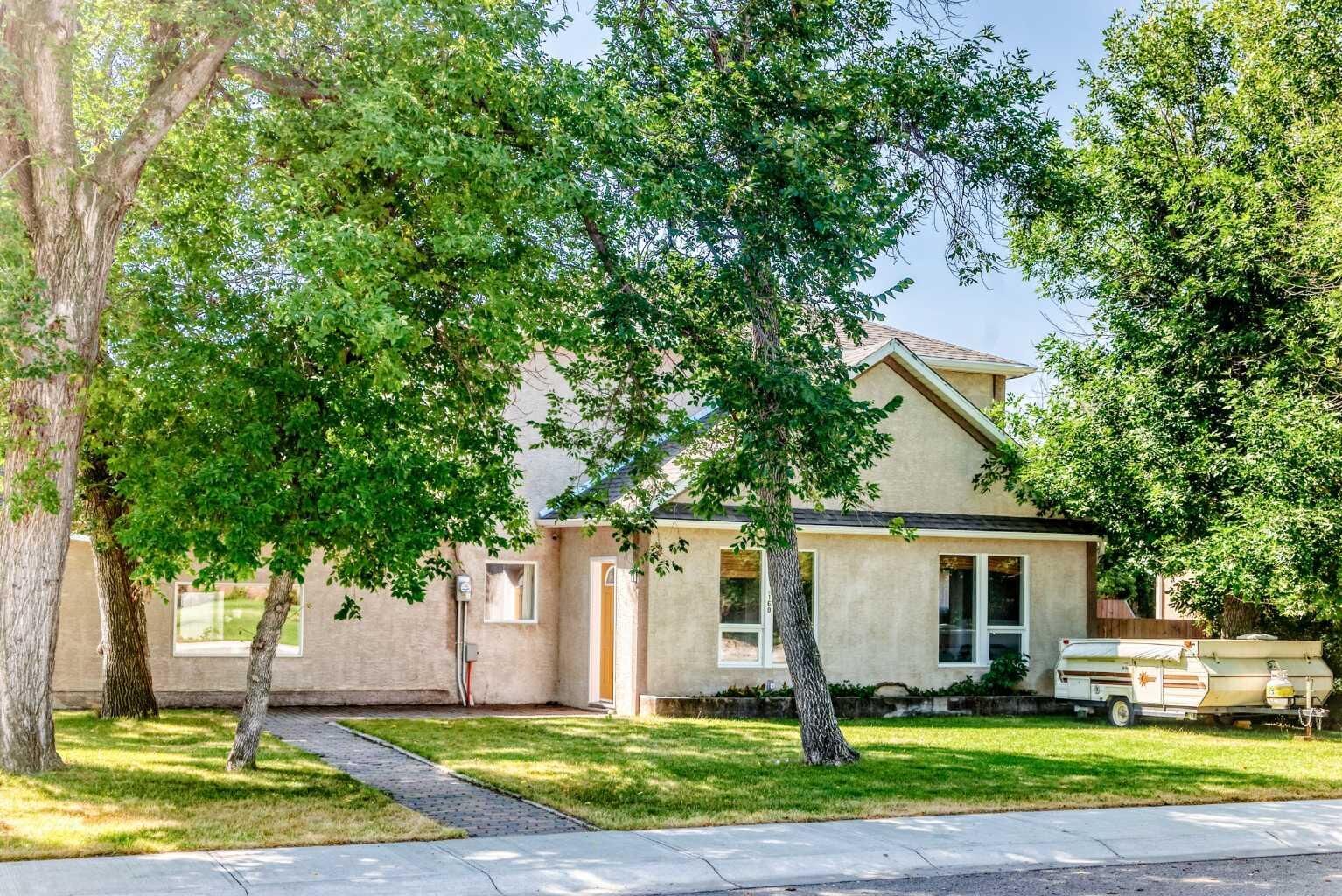 Property Photo:  160 20 Street  AB T0L 0Z0 