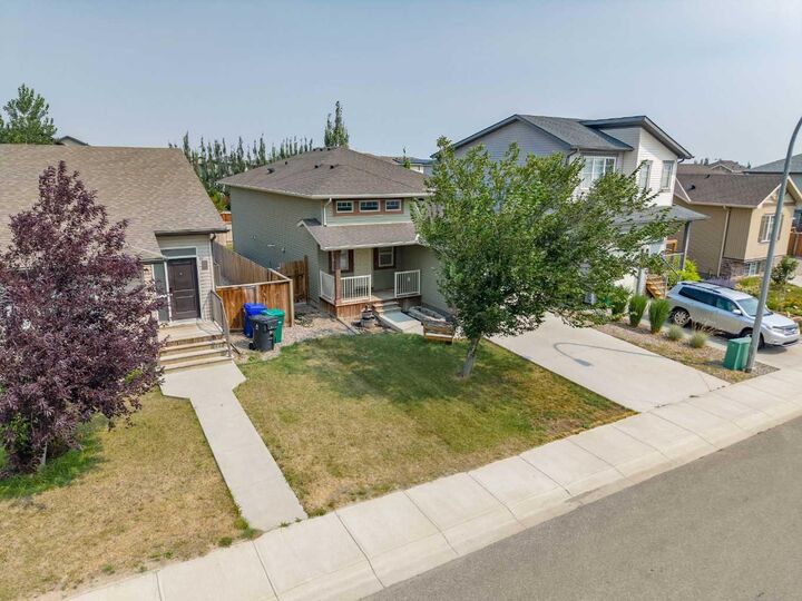 Property Photo: 352 Crocus Terrace W AB T1J 5J3