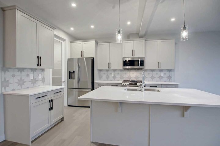 Property Photo:  12 Topaz Place  AB T4C 3K2 