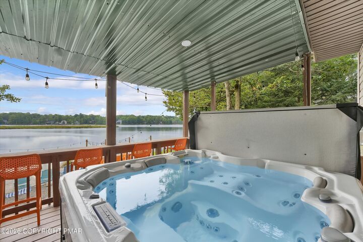 Property Photo: 2549 Waterfront Drive PA 18466