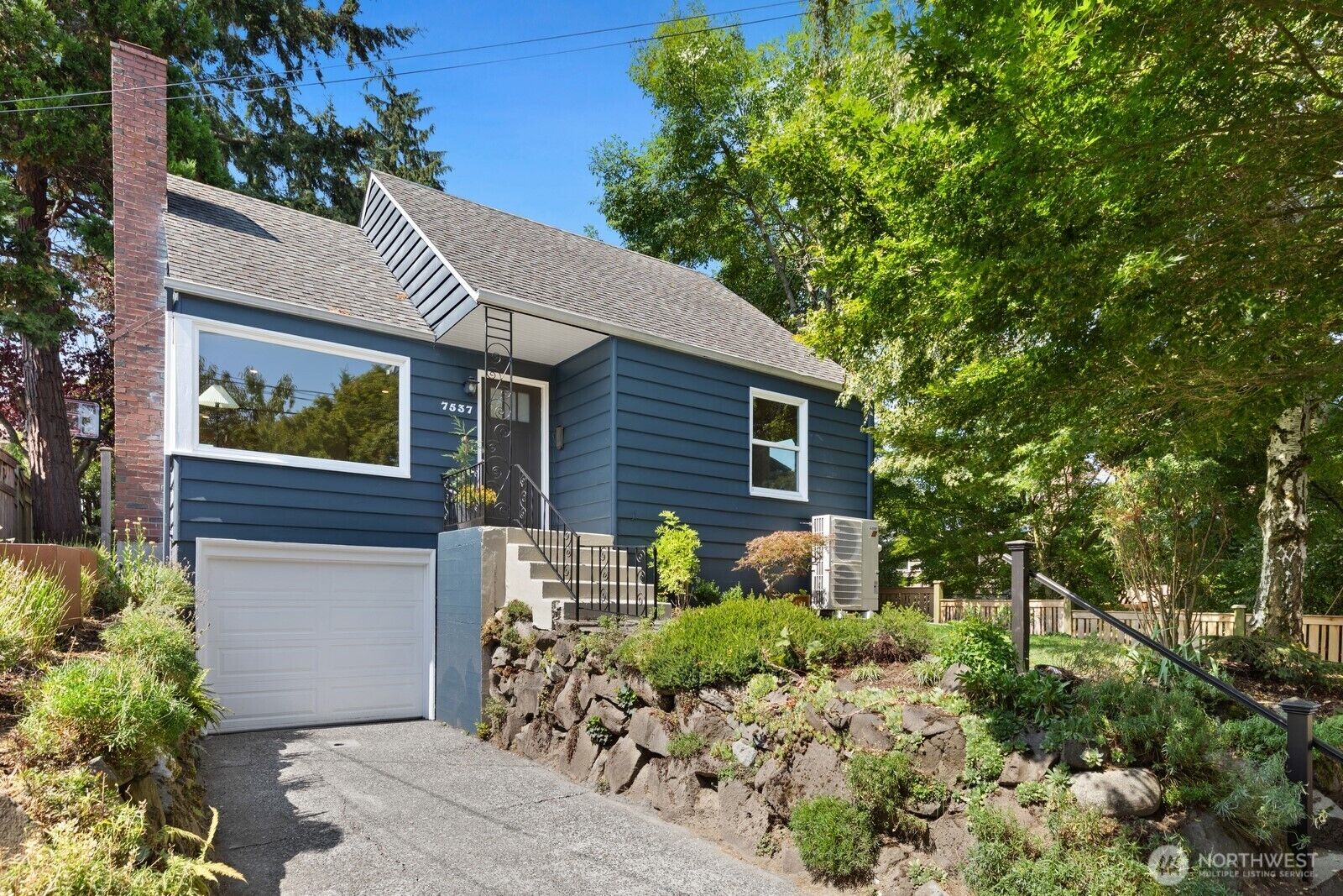 Property Photo: 7537 18th Avenue NW WA 98117