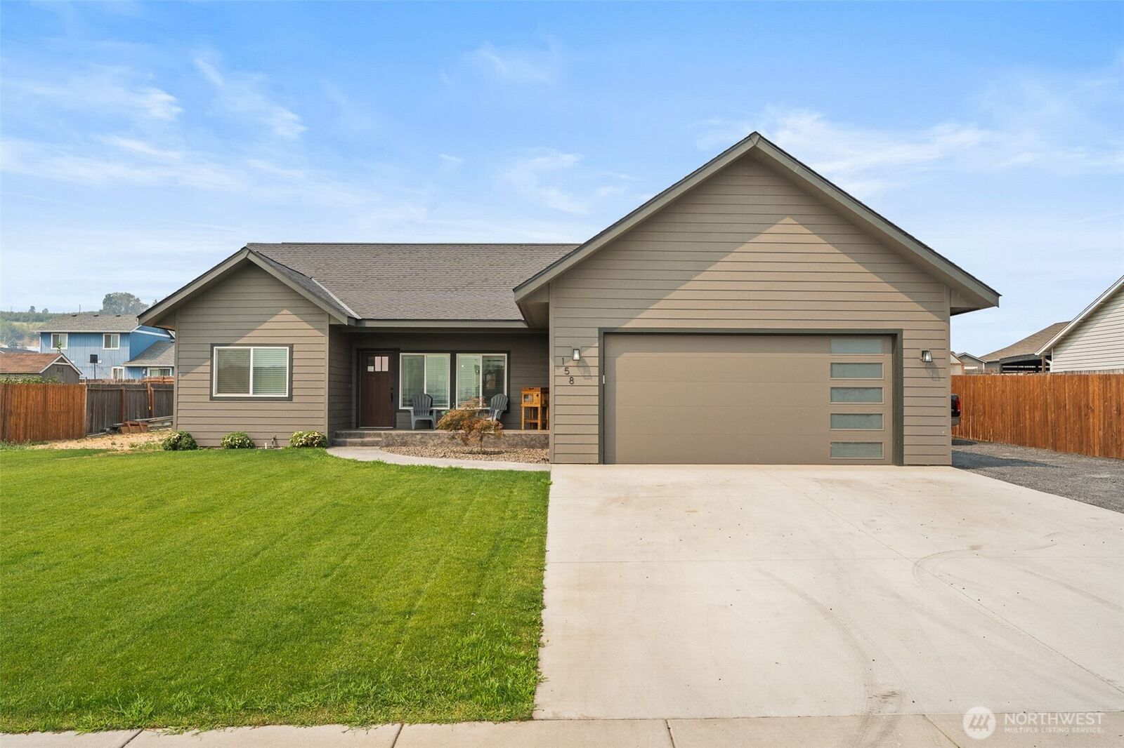 Property Photo:  158  Saratoga Ln  WA 98828 