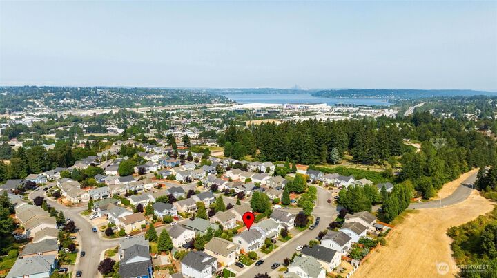 Property Photo:  277  Edmonds Avenue SE  WA 98056 