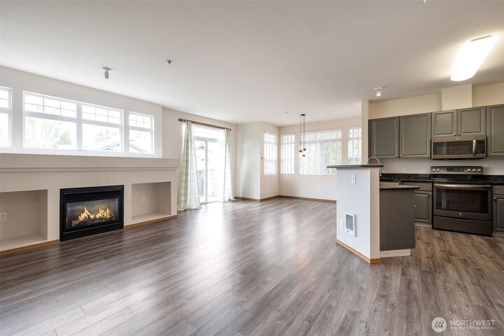 Property Photo:  17656  134th Lane SE F17656  WA 98058 
