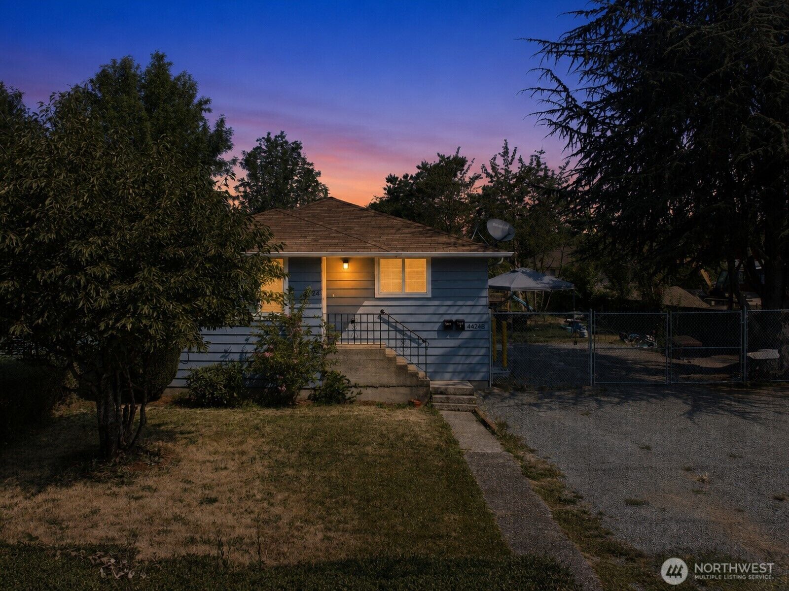 Property Photo:  4424 S Holly Street  WA 98118 