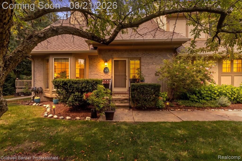 Property Photo:  2736 Winter Garden Court  MI 48105 