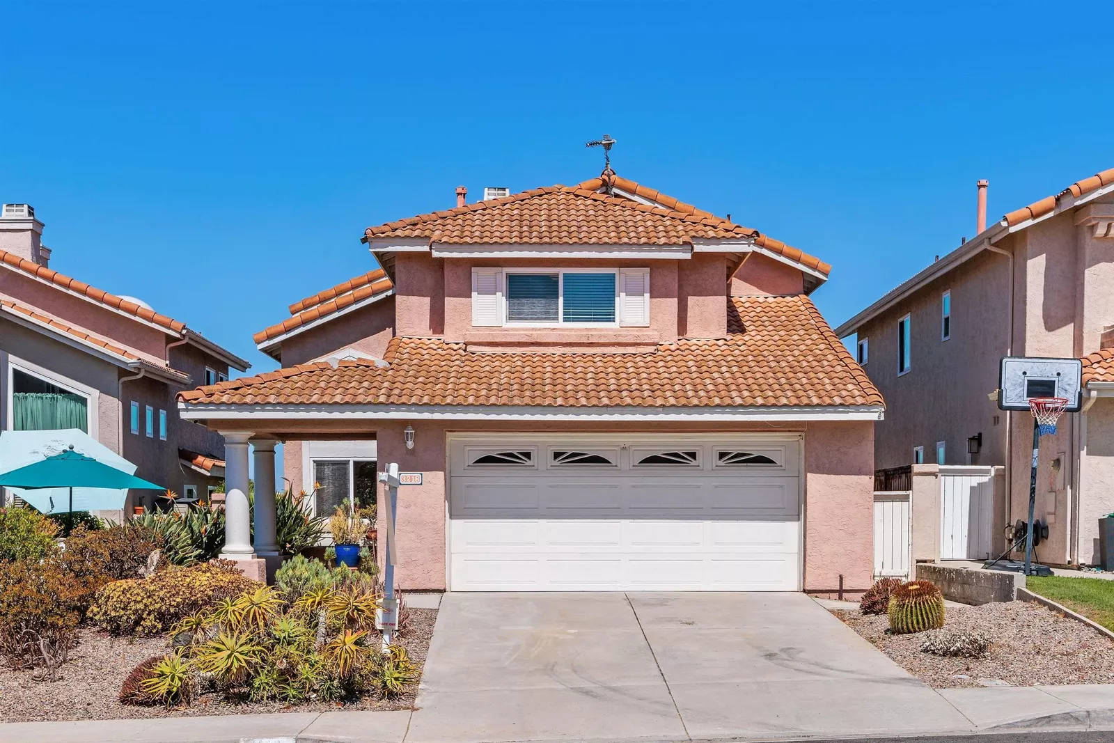 Property Photo: 3218 San Helena CA 92056