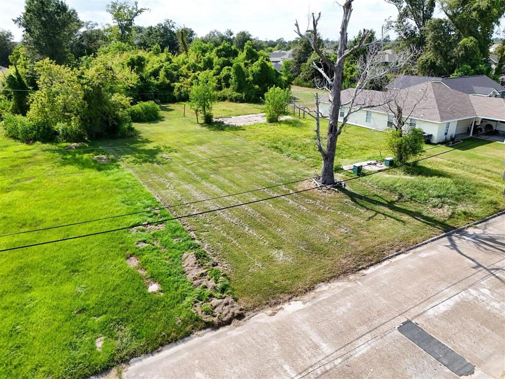 Property Photo: 2500 Ruth Street LA 70601
