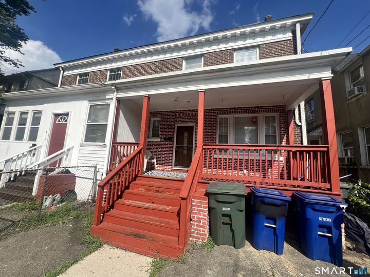 Property Photo:  448 East Avenue  CT 06610 