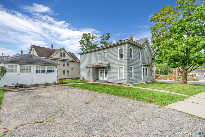 Property Photo:  175 Division Street 1  CT 06401 