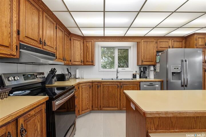 Property Photo: 494 Pearson Court SK S6V 6C6