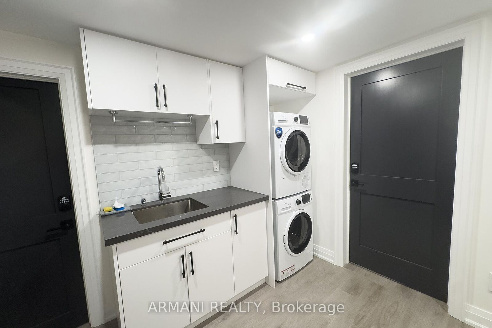 Property Photo:  97 Cuffley Crescent N Basement  ON M3K 1Y3 