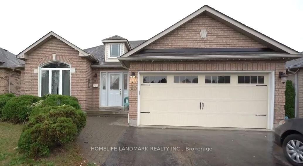 Property Photo:  10 Summerset Drive Lower  ON L4N 9L7 