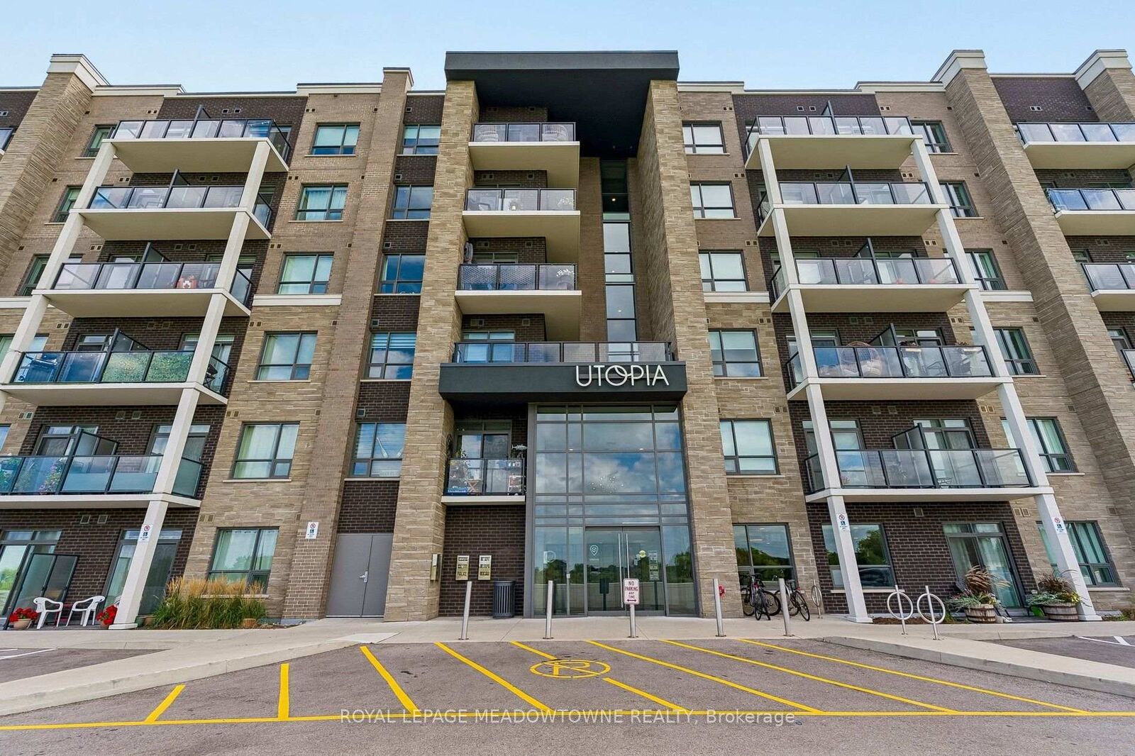 Property Photo:  5055 Greenlane Road E 238  ON L3J 2J3 