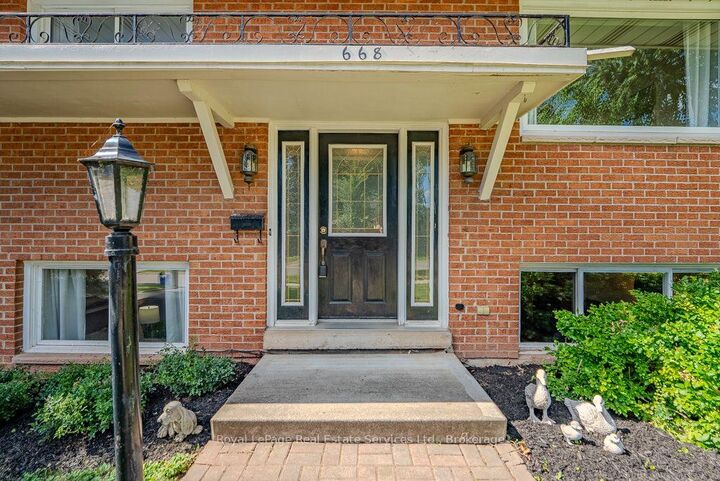 Property Photo: 668 Maclaren Drive ON L7N 2Z2