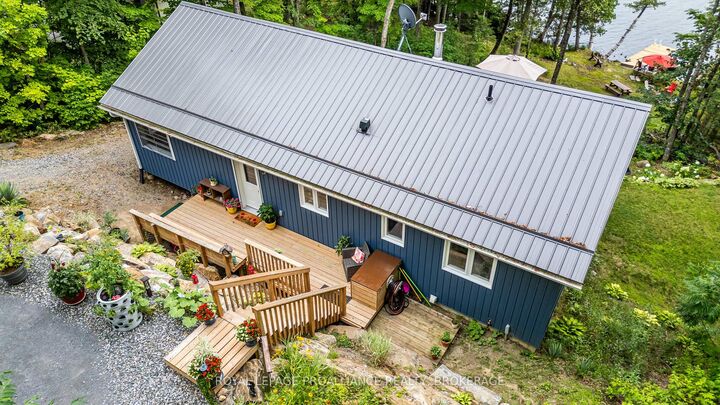 Property Photo:  1099 Almost Lane  ON K0H 1C0 
