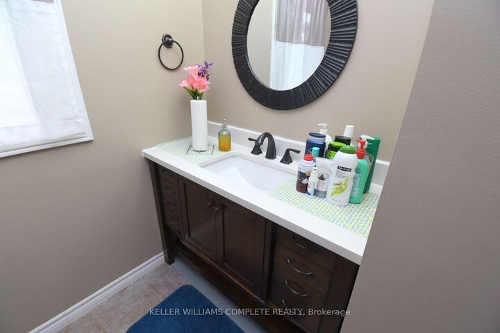 Property Photo: 185 Denistoun Street 116 ON L3C 6J6