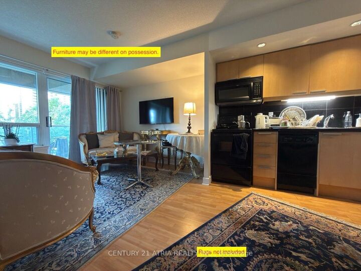 Property Photo:  19 Avondale Avenue 308  ON M2N 0A6 