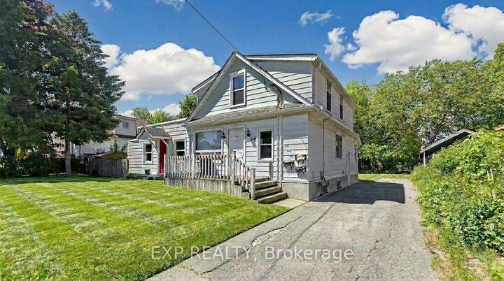546 Park Road S — photo 1