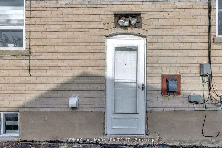 Property Photo:  90 Santamonica Boulevard Bsmt  ON M1L 4H5 