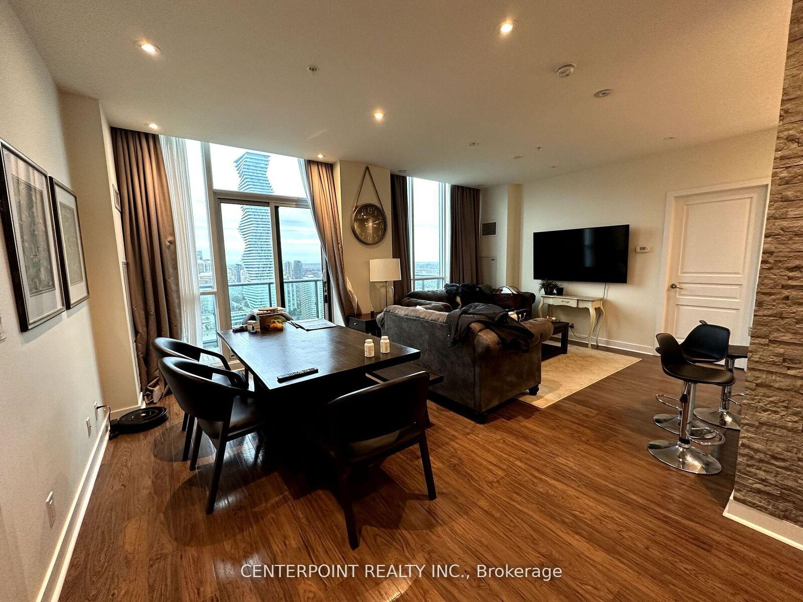 Property Photo: 3985 Grand Park Drive 2806 ON L5B 4A7