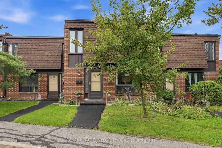 Property Photo:  890 Cahill Drive W #4  ON K1V 9A4 