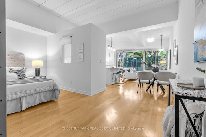 Property Photo:  160 Baldwin Street 409  ON M5T 3K7 