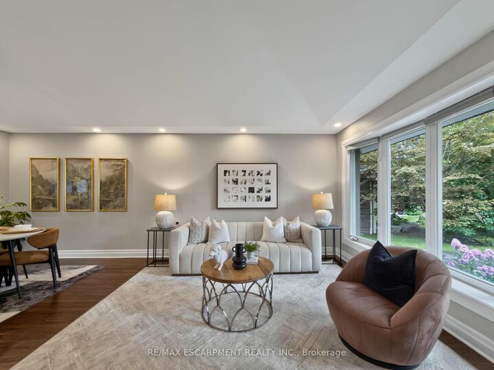 Property Photo: 1239 Baldwin Drive ON L6J 2W4