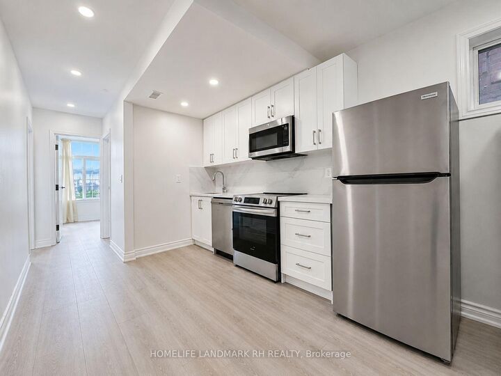 Property Photo: 414 Dundas Street W 201A ON M5T 1G7