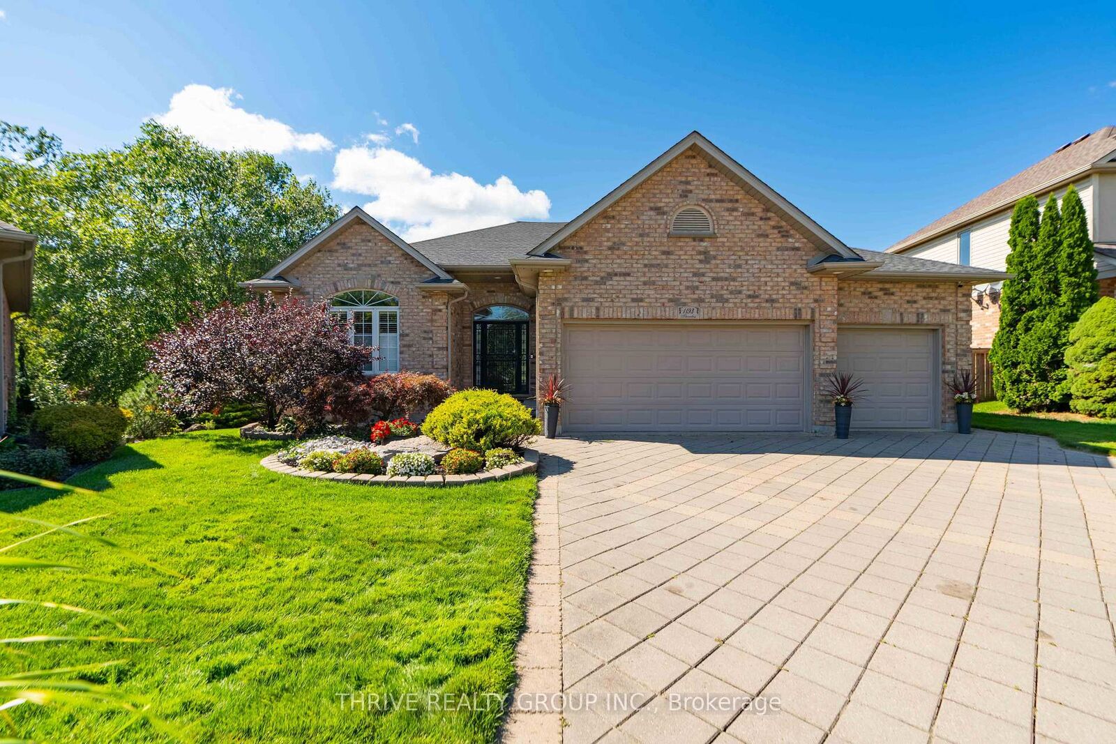 Property Photo: 1193 Thornley Street ON N6K 4V5