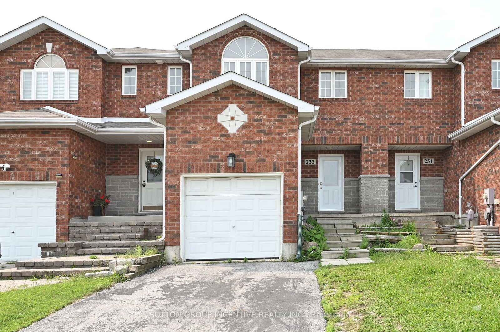 Property Photo:  233 Stanley Street  ON L4M 6X9 