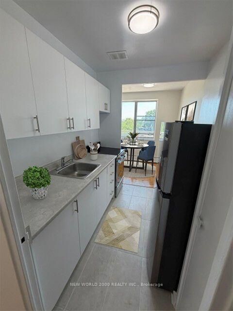 Property Photo:  1220 Bayview Avenue 604  ON M4G 2Z7 
