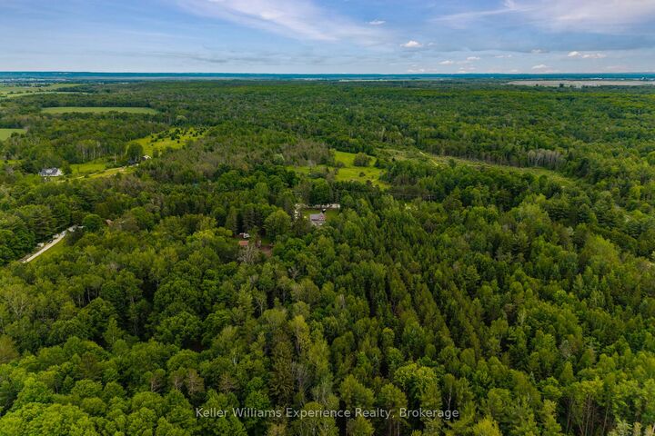 3744 Flos 4 Road W — photo 1