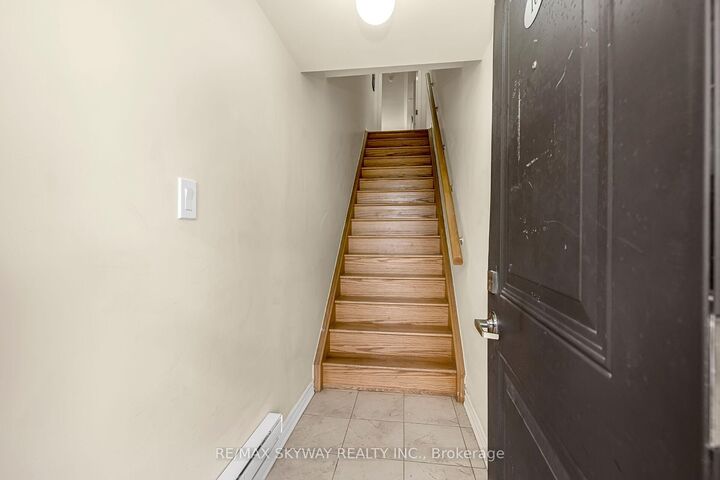 Property Photo: 200 Veterans Drive 10 ON L7A 4S6