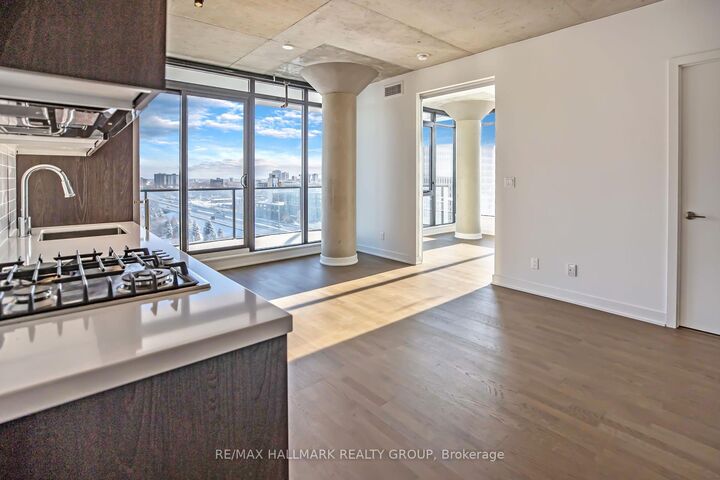 Property Photo:  203 Catherine Street 902  ON K2P 1J5 