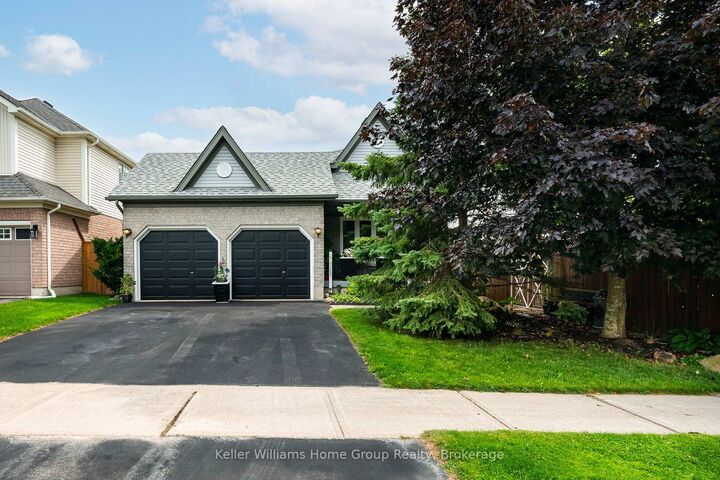 16 Althorp Drive — photo 1