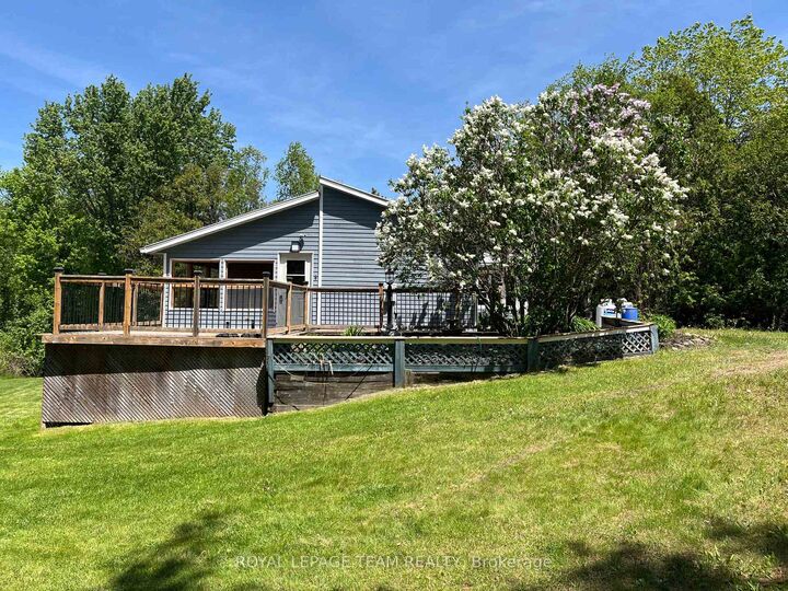 Property Photo: 204B Hawkins Drive ON K0J 2A0