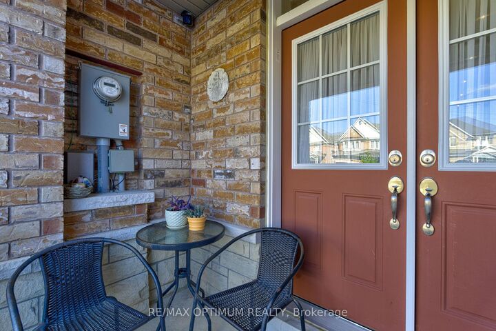 Property Photo: 162 Sky Harbour Drive ON L6Y 0C1
