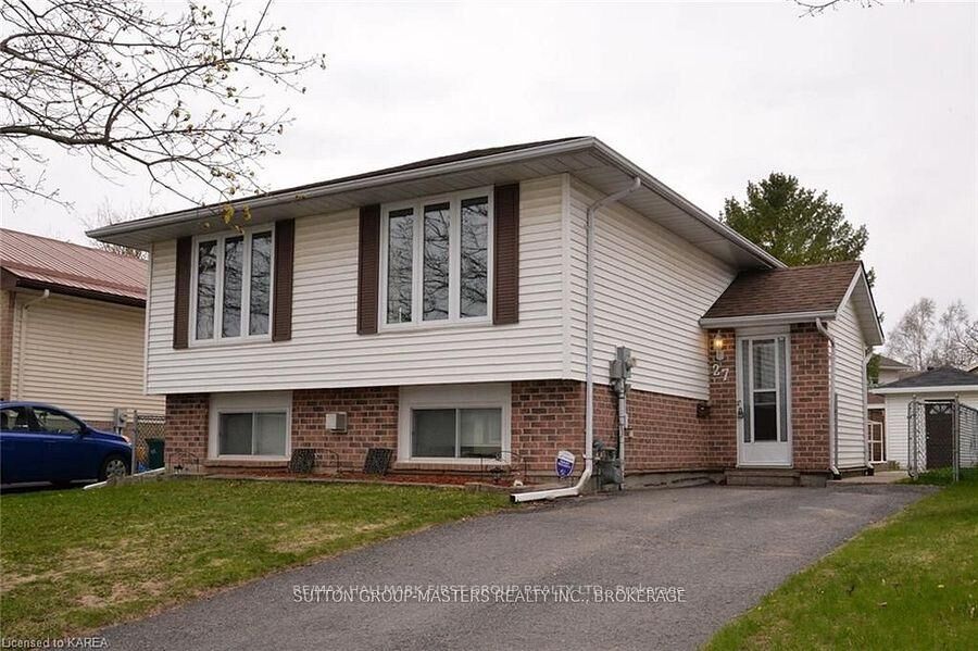 Property Photo: 27 Dauphin Avenue ON K7K 6B2