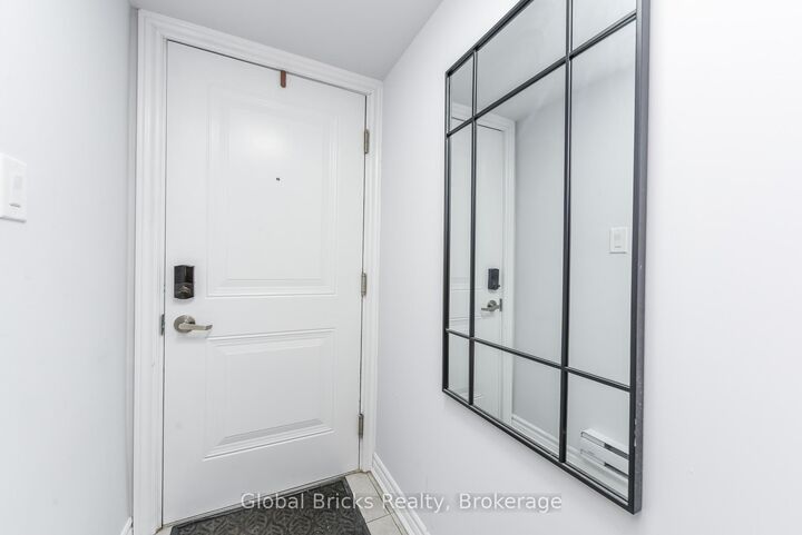 Property Photo: 200 Veterans Drive 157 ON L7A 5K7