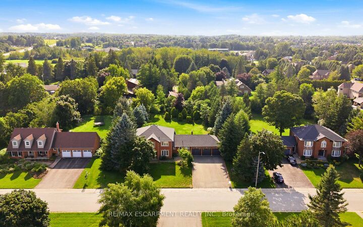 Property Photo: 6 Willow Crescent ON L9W 6L4