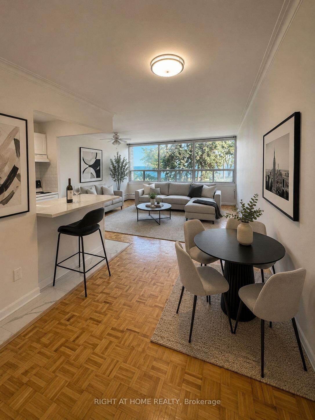 Property Photo:  2 Royal York Road 105  ON M8V 2S6 