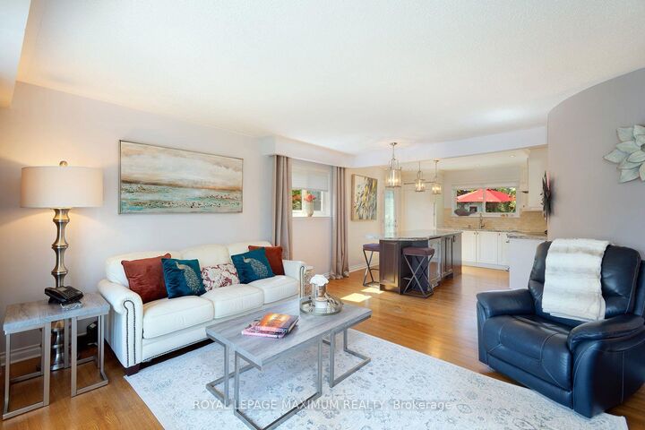 Property Photo: 38 Abbey Road ON L6W 2T8