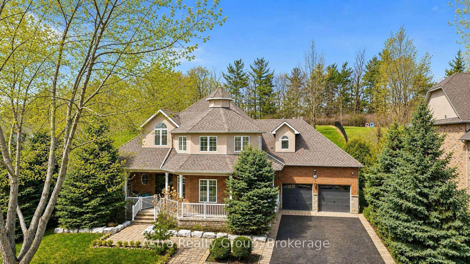 Property Photo: 74 Kootenay Ridge ON L6A 2V9
