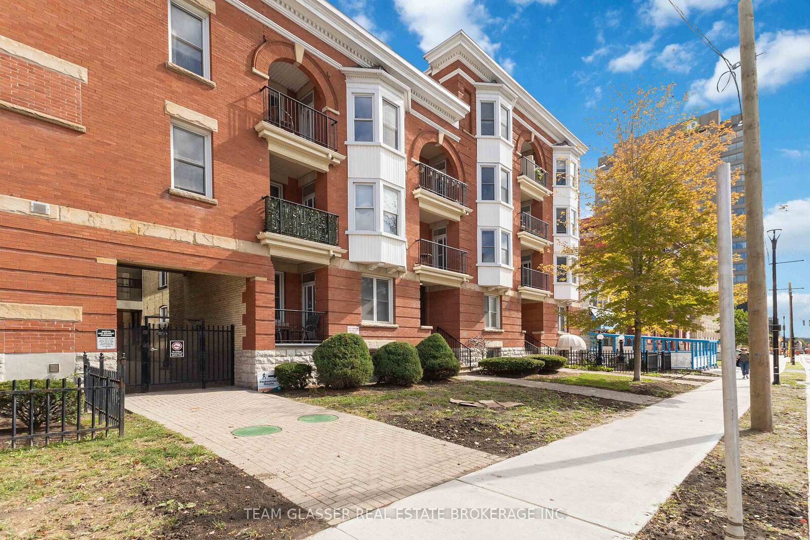 Property Photo:  440 Wellington Street 303  ON N6A 3P2 
