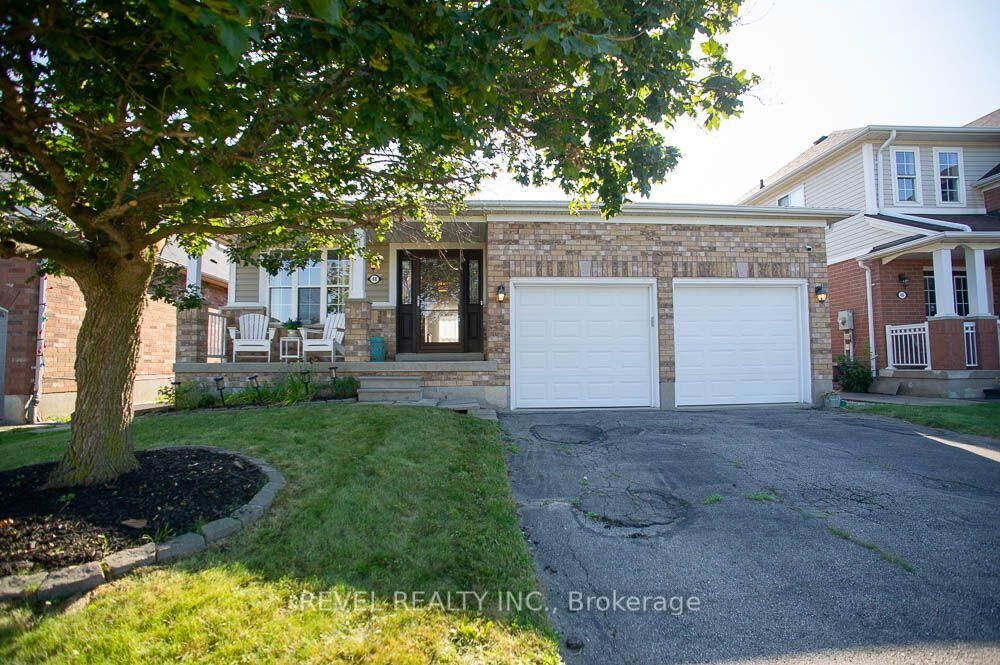 Property Photo: 48 Lovell Crescent ON N3T 6P3