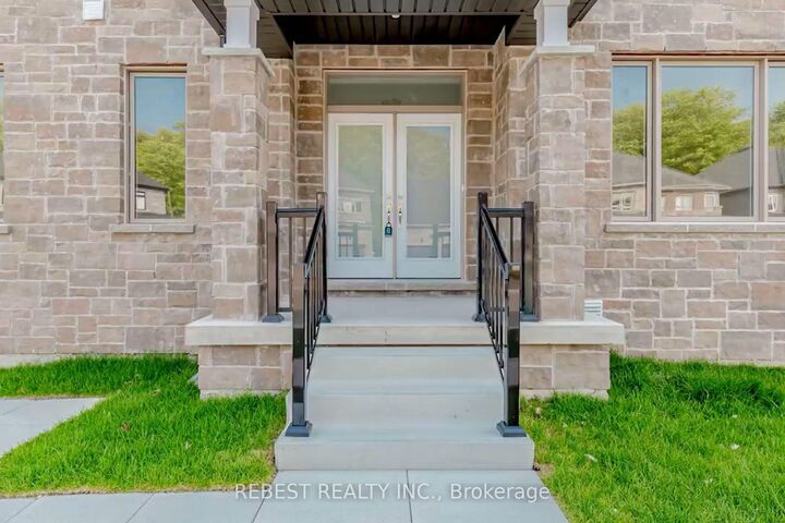 Property Photo: 46 Franklin Trail ON L9J 0B1