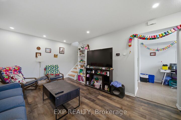 Property Photo: 1675 Heatherington Road 11 ON K1V 8V8